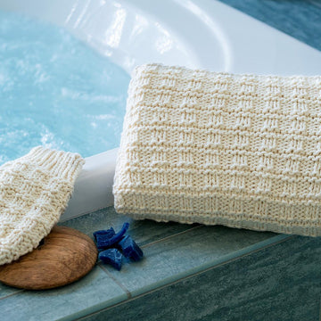 Malvern Spa Pillow & Mitt Knitting Pattern