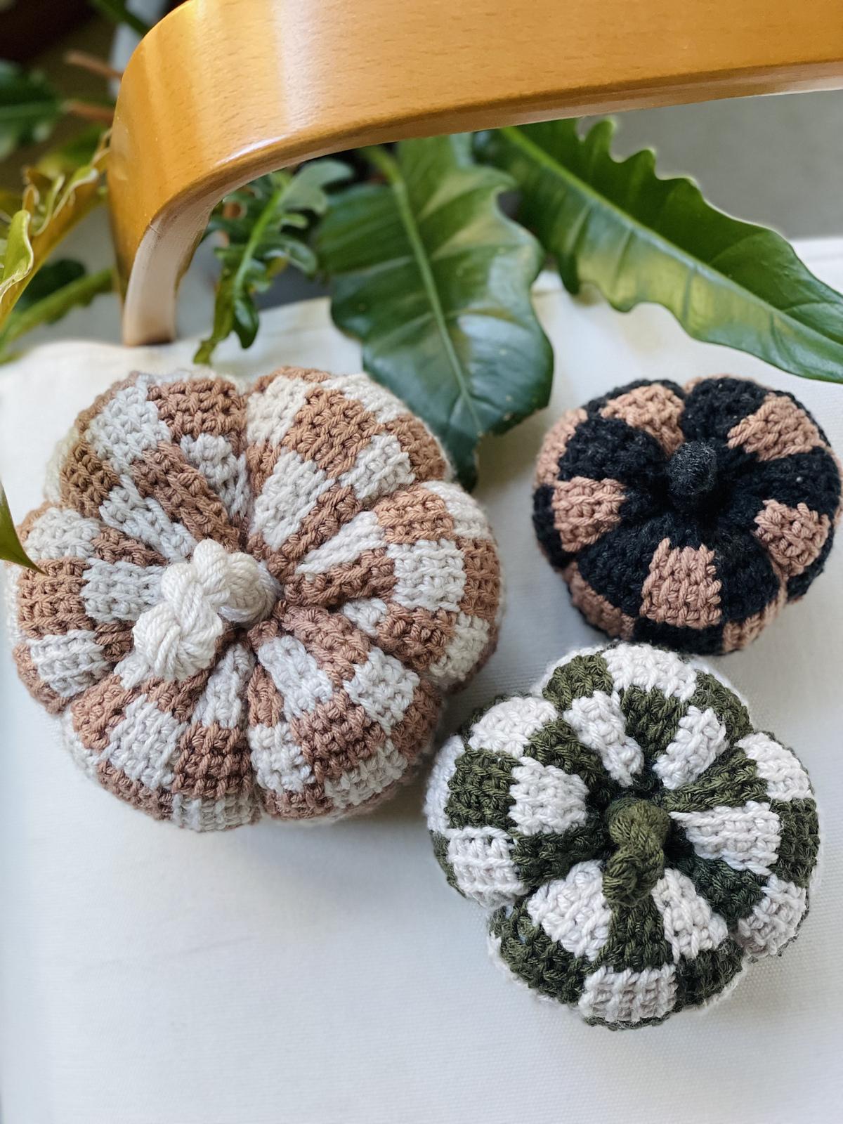 Tunisian Checkerboard Pumpkins