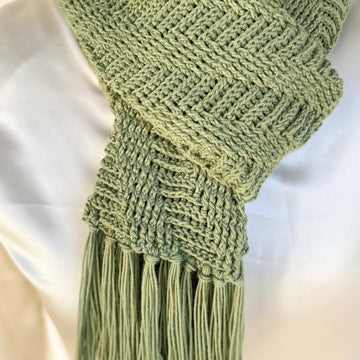 Climbing stairs scarf