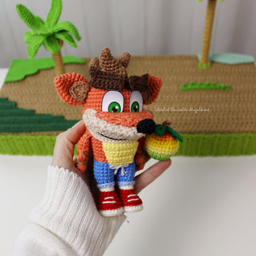 Crash Bandicoot– Digital Amigurumi Pattern for Character & Fruit Bonus - English (US crochet terms)