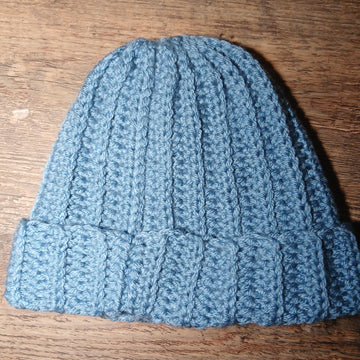 Cozy crochet beanie for beginners