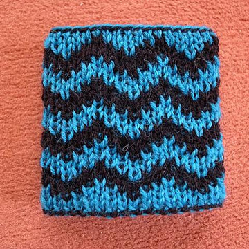 Reversible Zigzag wristlet