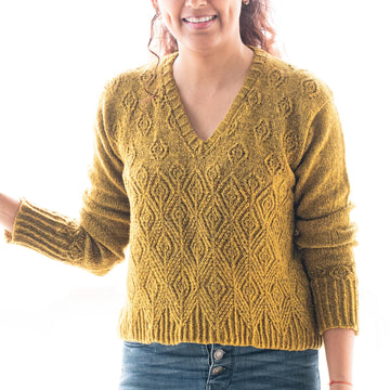 Dharā Pullover