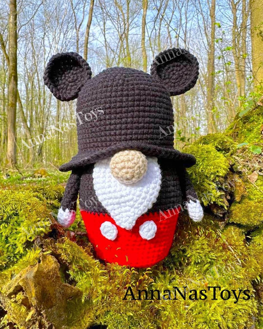 Gnome mouse boy