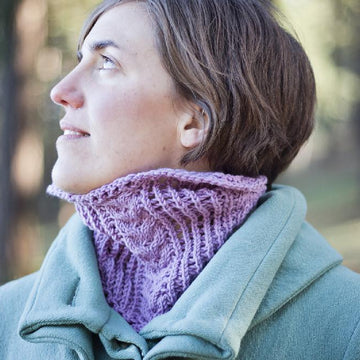 Keeled cowl