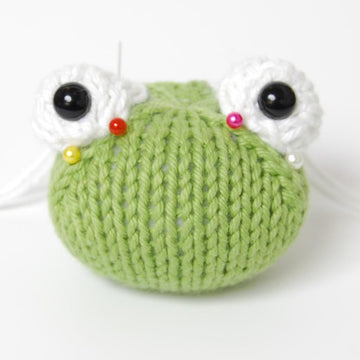Knitted Frog Prince