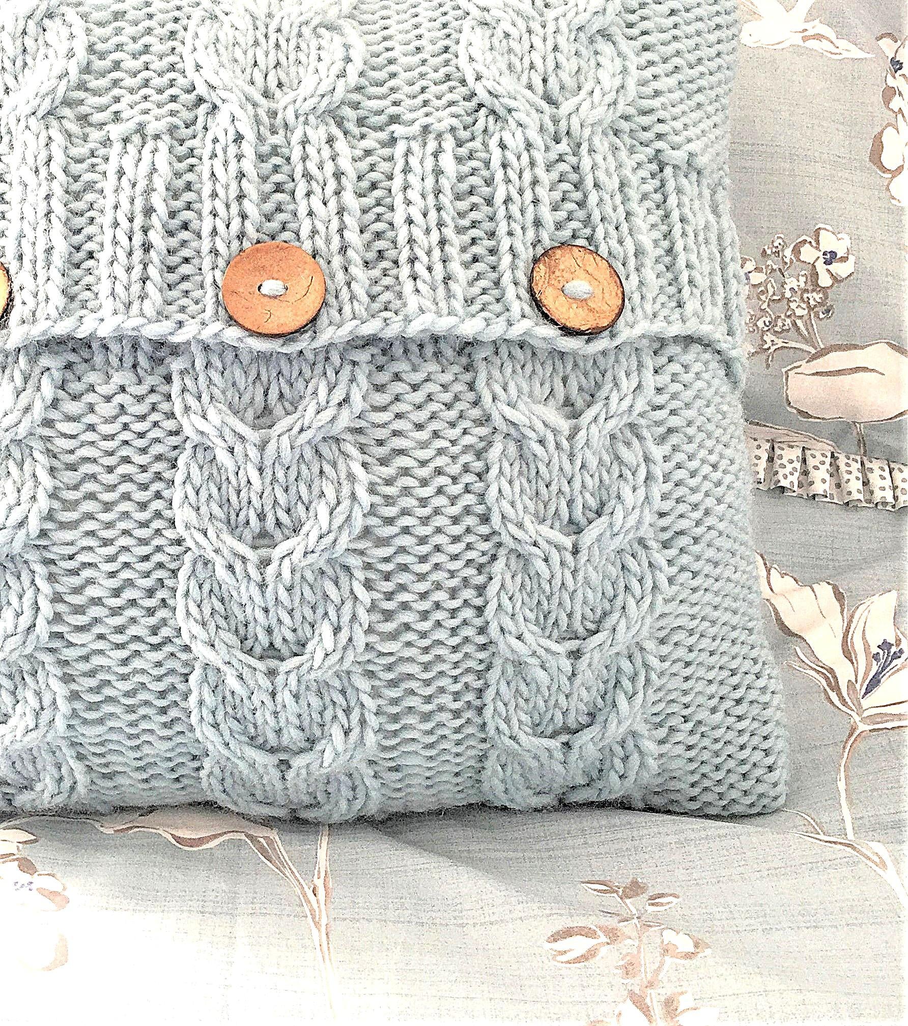 Heartstrings cushion cover