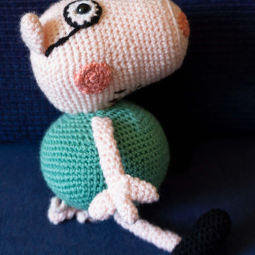Crochet Pattern for the Father from Pig with Pep!
