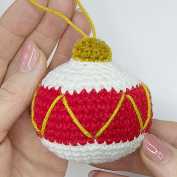 Crochet Christmas Baubles, Easy Crochet Ornament Pattern