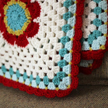 Mod Floral Blanket