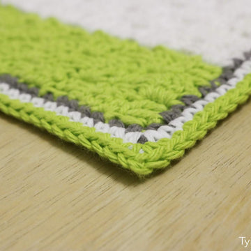 Hello Spring Bath Mat