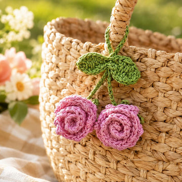 Crochet Flower Keychain & Bag Charm Pattern – PDF + Video Tutorial