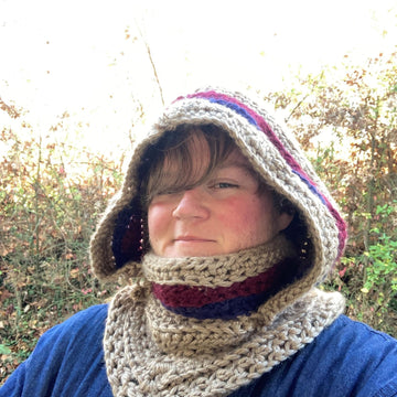 Gefion hooded cowl