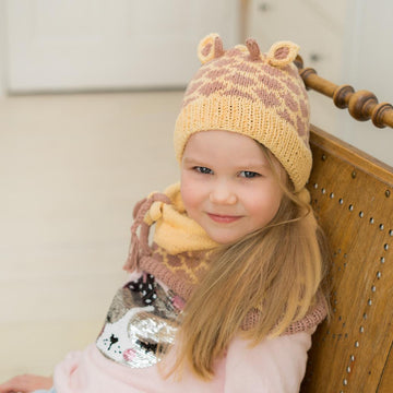 Giraffe hat
