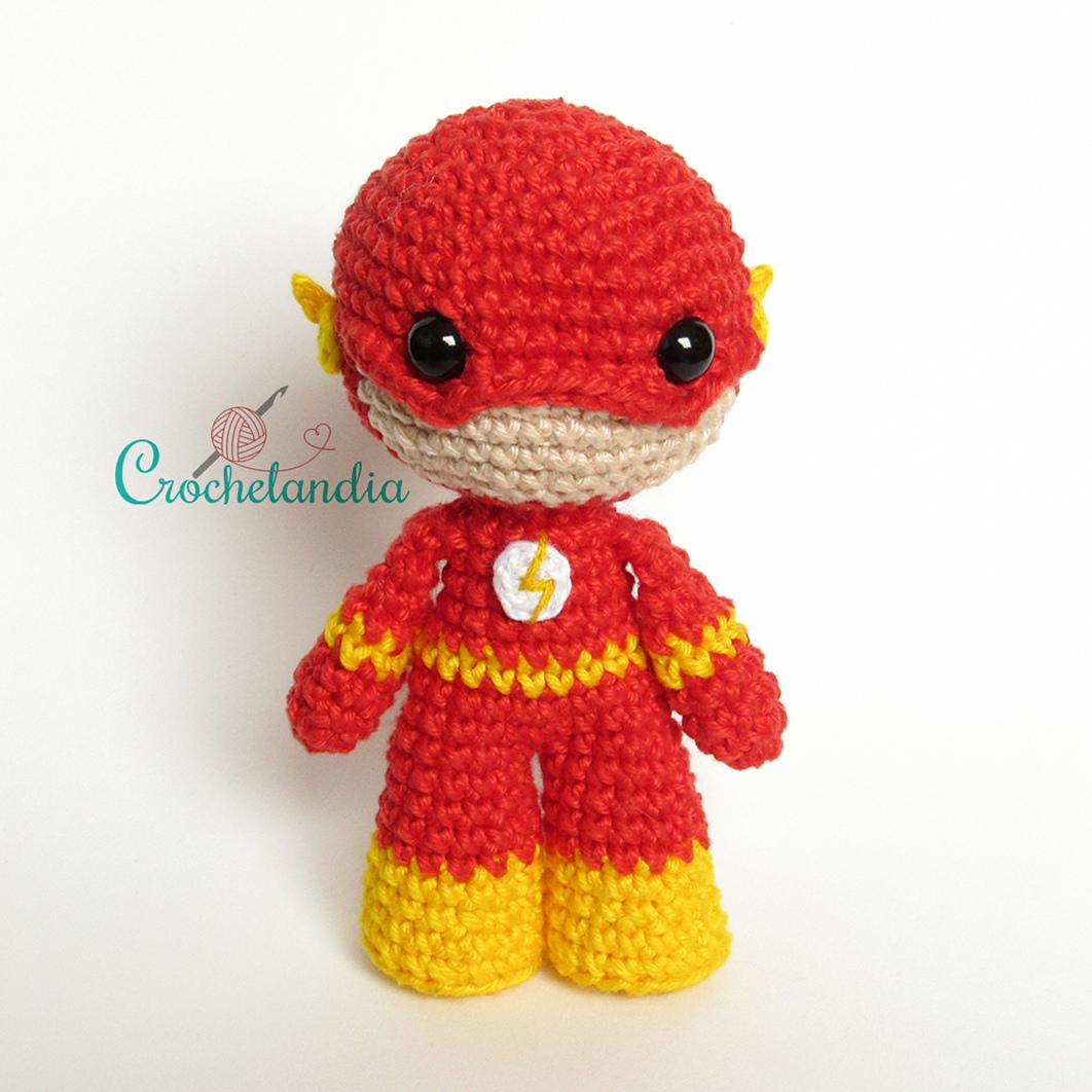 The Flash amigurumi doll - crochet pattern by Crochelandia