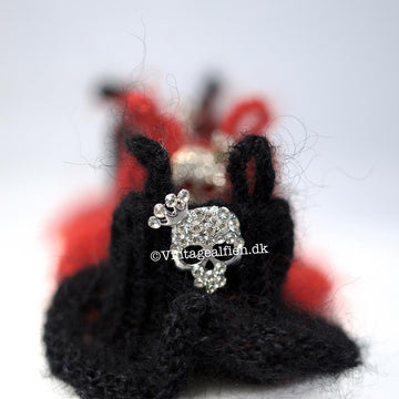 A vampire's Halloween garland