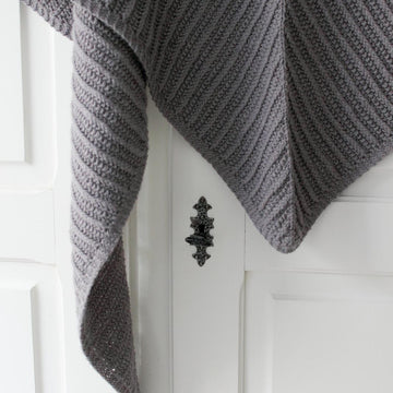 BLAVAND Shawl