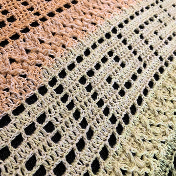 Triangular Scarf "Olympia"