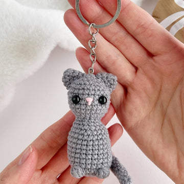 Mini crochet cat pattern Amigurumi keyring