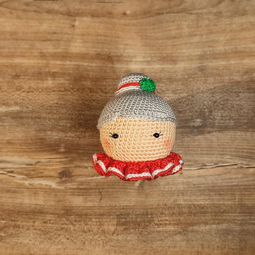 Mrs. Sandy Claus Crochet Bauble Pattern