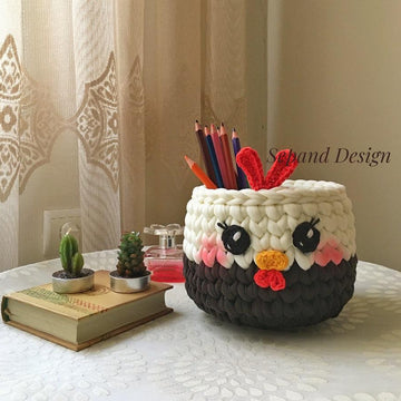 Recycled (t-shirt) yarn basket- Chick-102