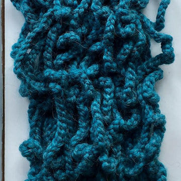 Crochet Scarf Pattern for Women: Spaghetti Scarf