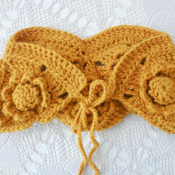 Field of Roses Scarflette
