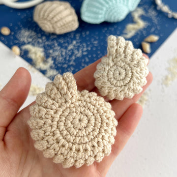 Seashell crochet pattern Amigurumi shell keychain and bag charm