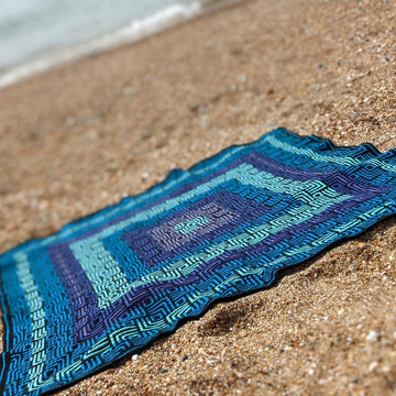Going Round in Squares Blanket