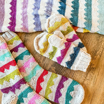Candy Mountain Mittens