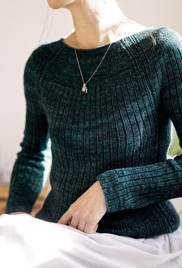 Winter Seashell Sweater Light