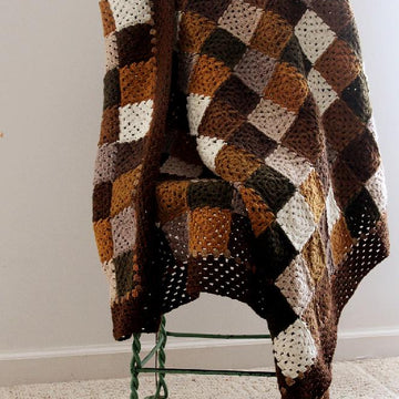 Neutral Squares Blanket