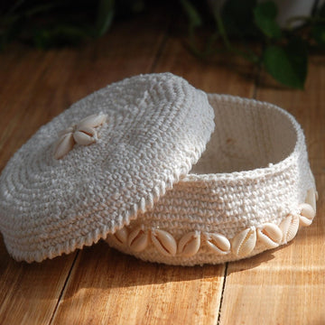 Crochet Cowrie Box