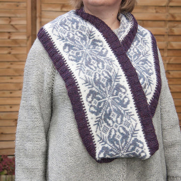SNOWFLAKE Infinity Scarf