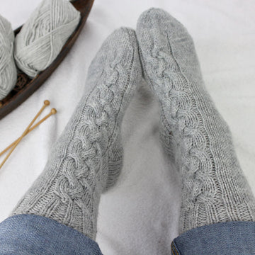 Knitting Pattern Cable Socks Mysig / Womens Socks Pattern / English & German