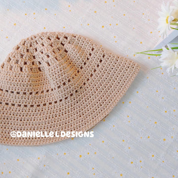 Summer bucket hat