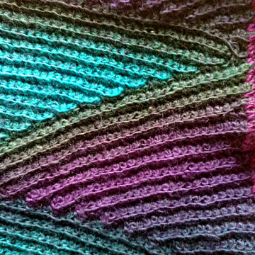 Back loop slope neckwarmer