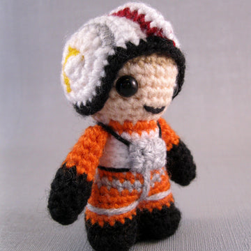 Luke Skywalker - Farm Boy and Pilot - Star Wars Mini Amigurumi