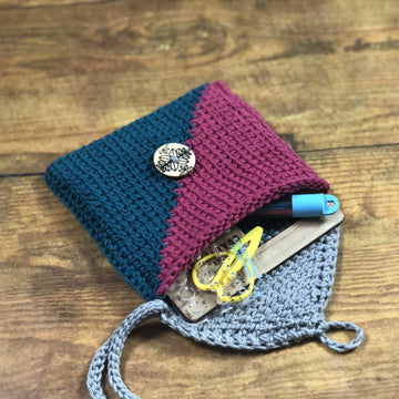 Tunisian Color Block Wristlet