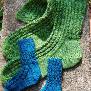 Simple Cable Socks