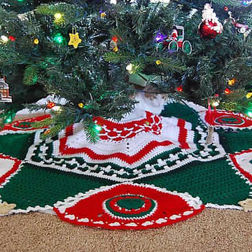 Tannenbaum Tree Skirt Design