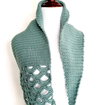 Asymmetric Keyhole Shell Scarf