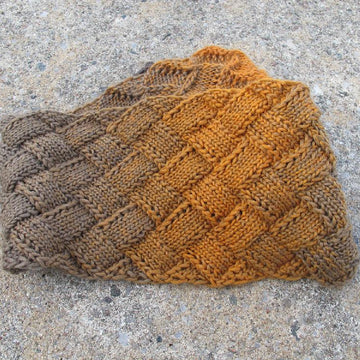 Gradient Entrelac Cowl
