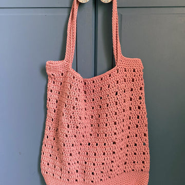 ‘On The Grid’ - customisable crochet bag pattern