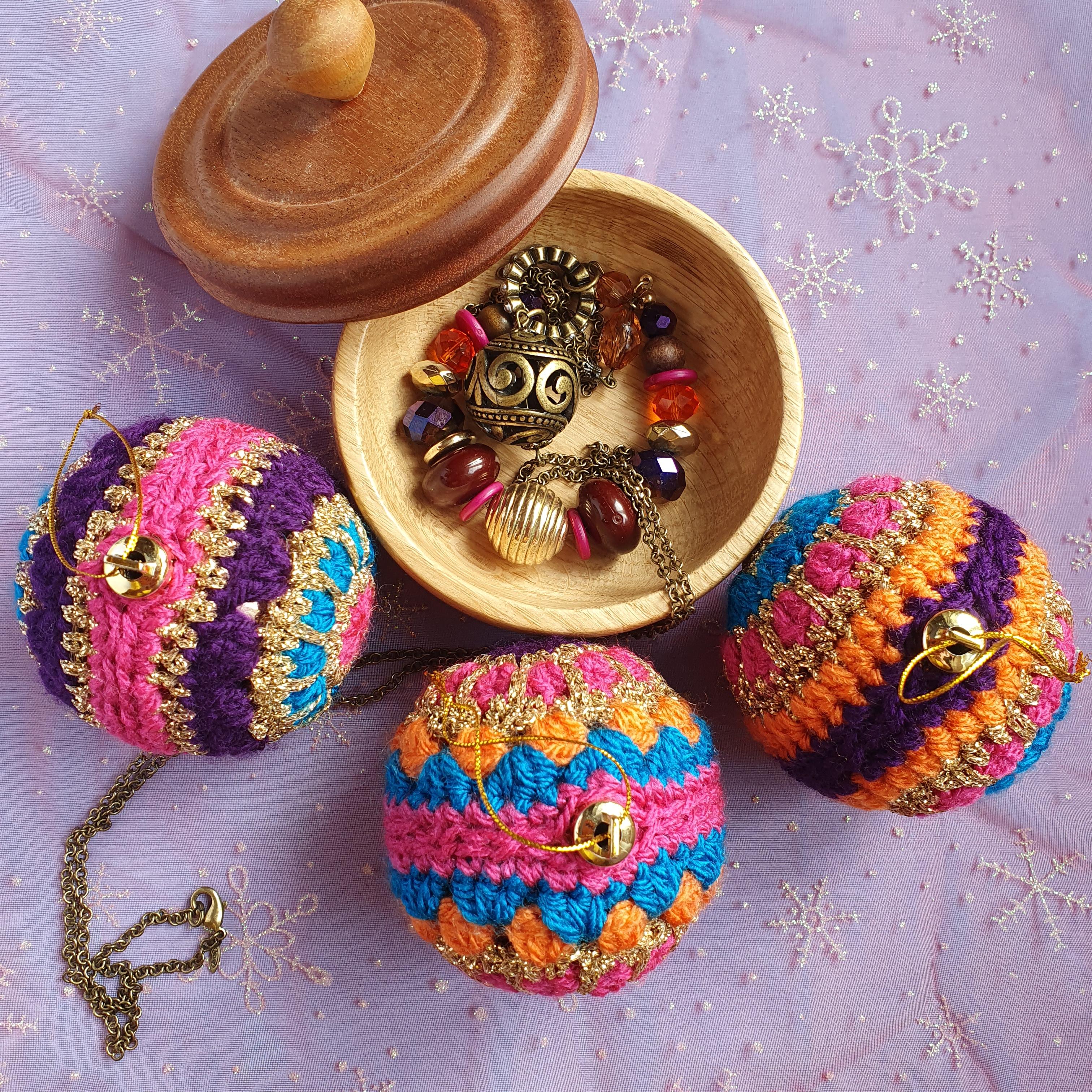 We Three Kings baubles