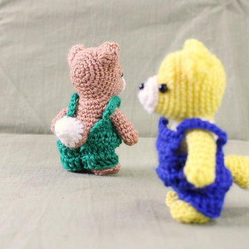 Tiny Fox with overall amigurumi / 小さなキツネのあみぐるみ