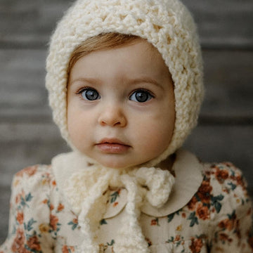 Eyelet Bonnet