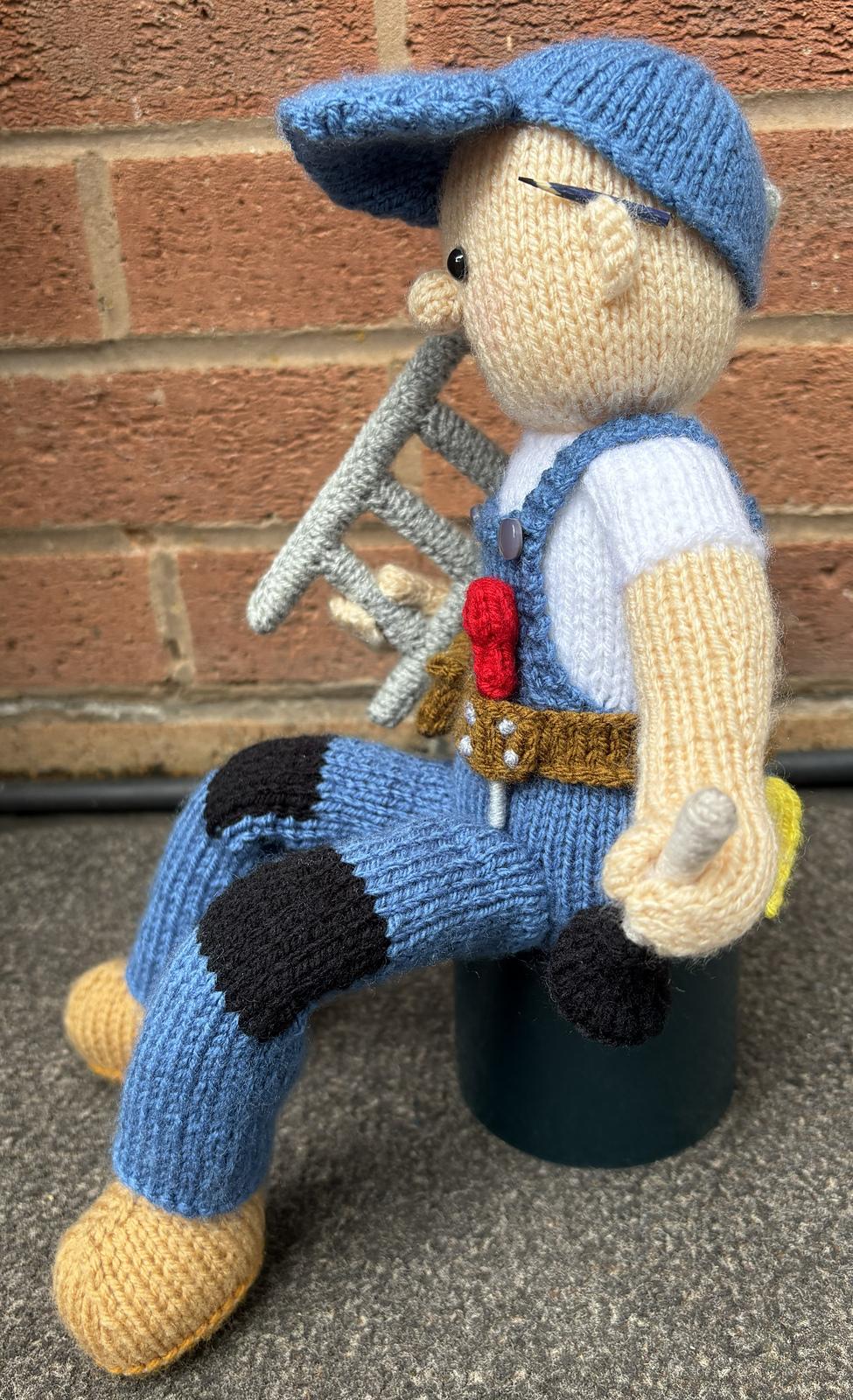 Handy Andy shelf sitter
