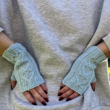 Heart in My Hand Mitts