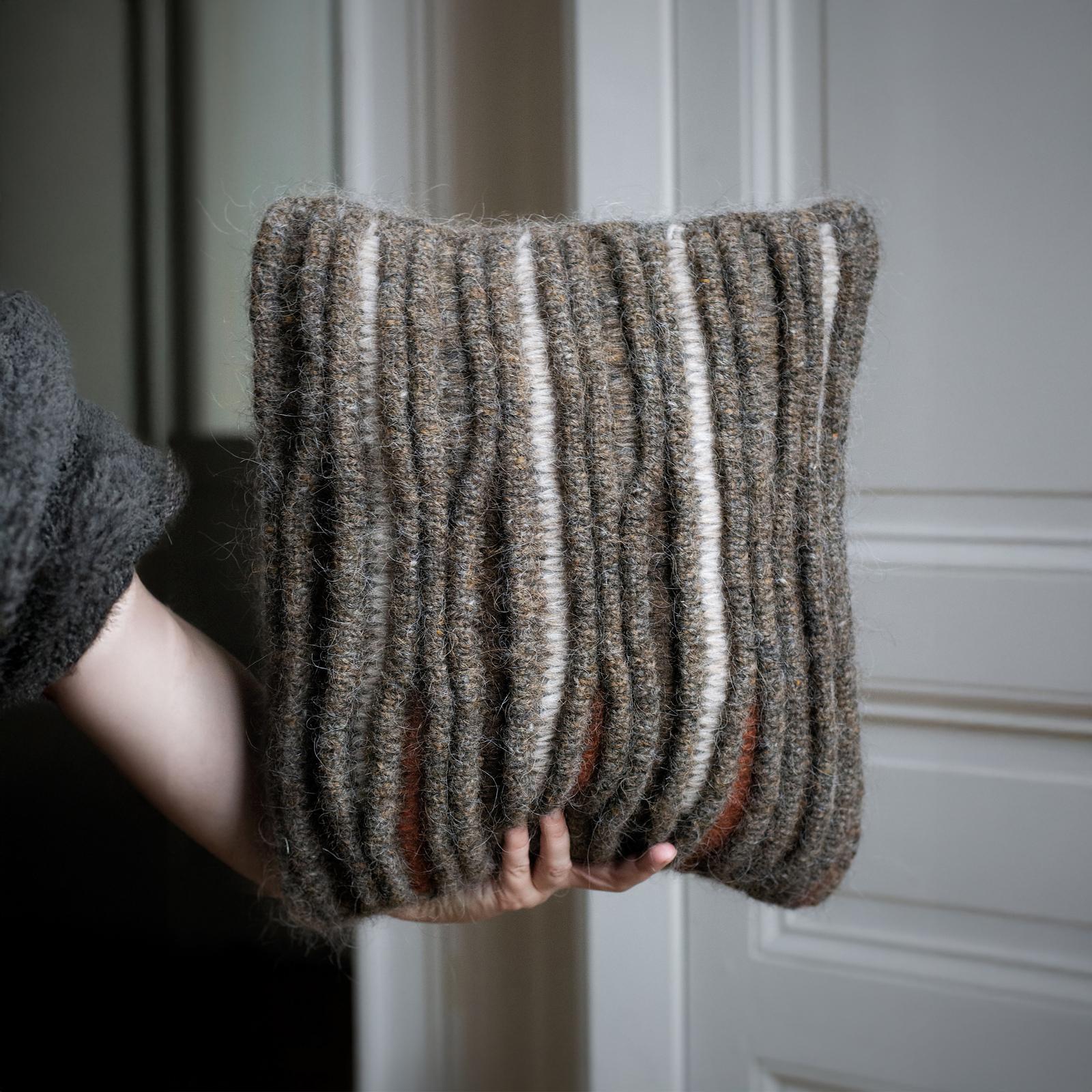 WAVES Cushion